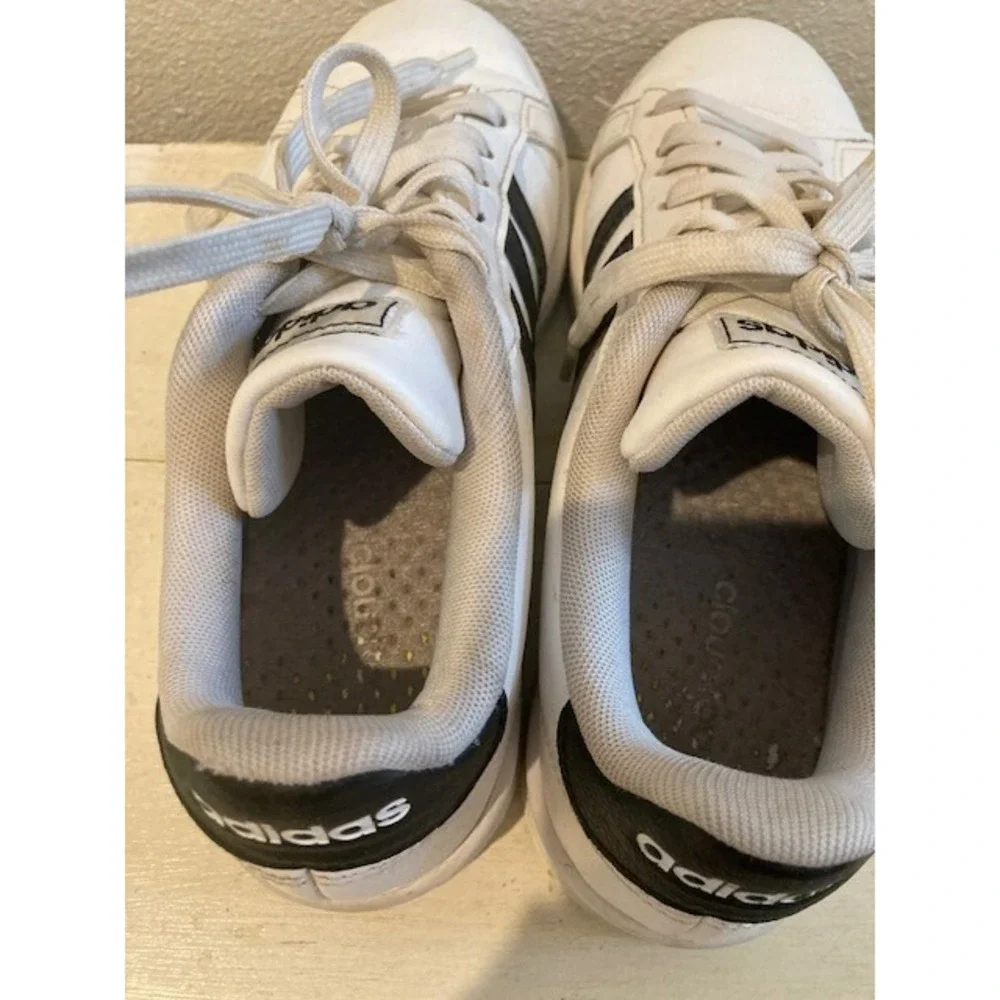 ADIDAS Cloudfoam Advantage White Black‎ Womens Size 7